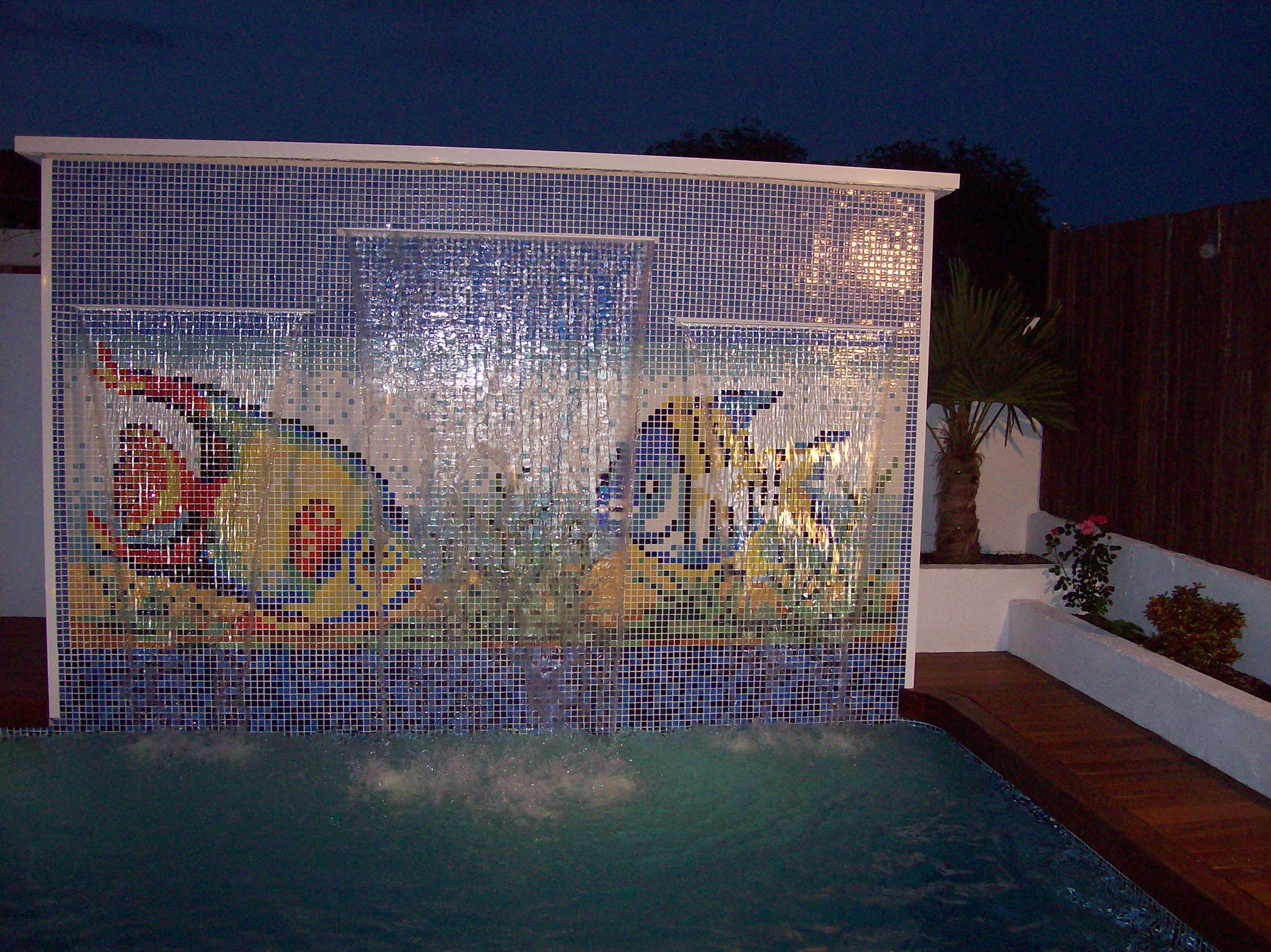 Dibujo de peces en piscina